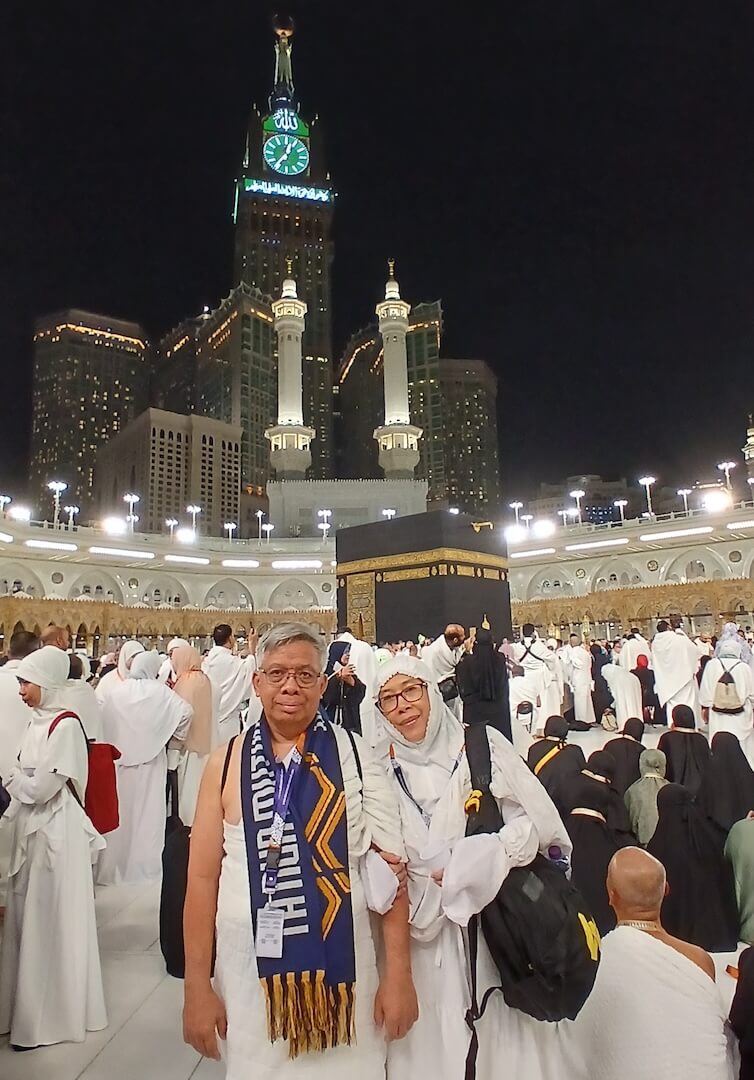 Abdussalam Sukarta dan Istri